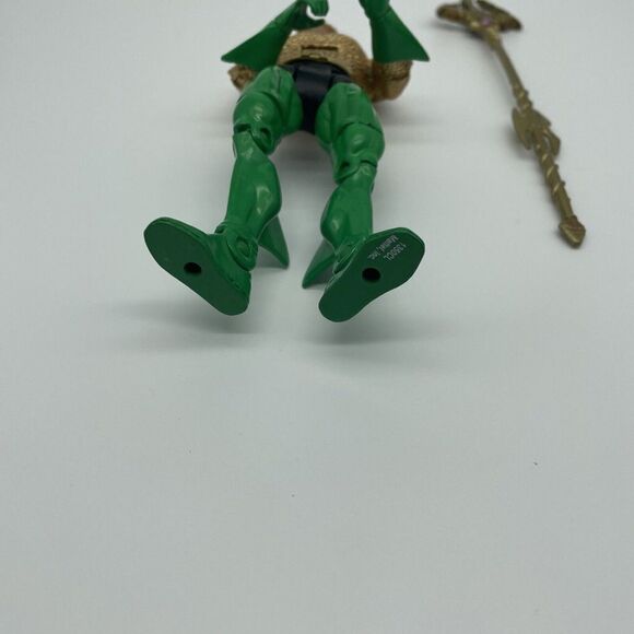 DC UNIVERSE UNDERSEA ASSAULT AQUAMAN‎ W/TRIDENT ACTION FIGURE LOOSE - Picture 5 of 5